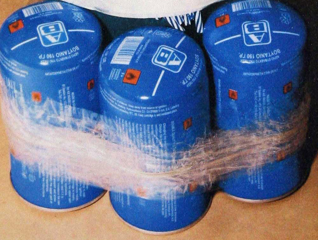 Γκαζάκια σε εφορία στη Θεσσαλονίκη