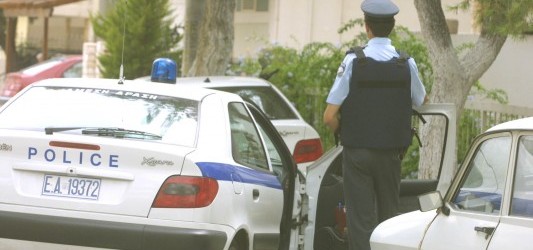 Απειλούσε ότι θα σκοτώσει την όμηρο και θα αυτοκτονήσει