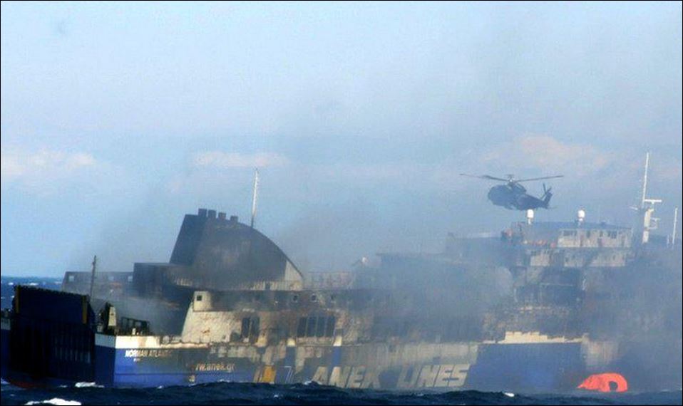 Ένας νεκρός και ένας τραυματίας στην Αυλώνα κατά τη ρυμούλκηση του Norman Atlantic