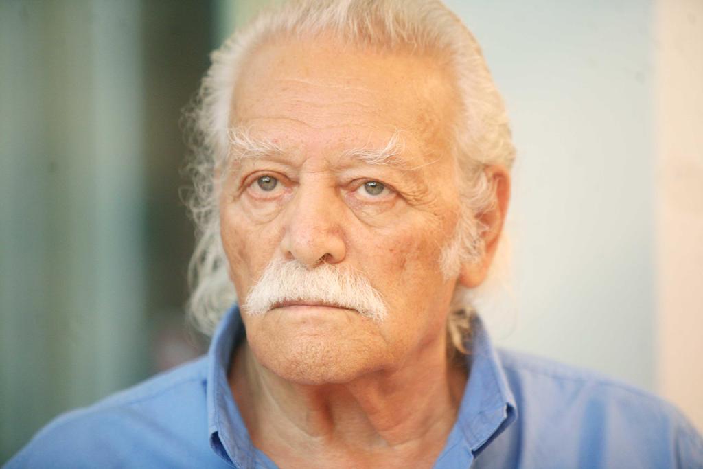 Τι λέει ο Γλέζος για τον Νίκο Ρωμανό