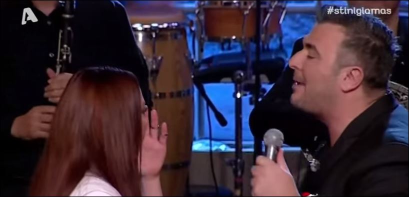 Ξέσπασε σε λυγμούς η Ασλανίδου όταν τραγούδησε Αντώνη Βαρδή – ΒΙΝΤΕΟ
