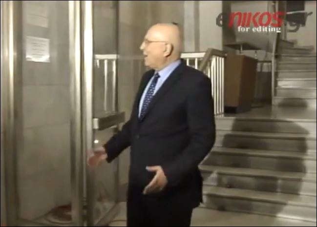 Που θα παρακολουθήσει την ψηφοφορία ο Δήμας- ΒΙΝΤΕΟ