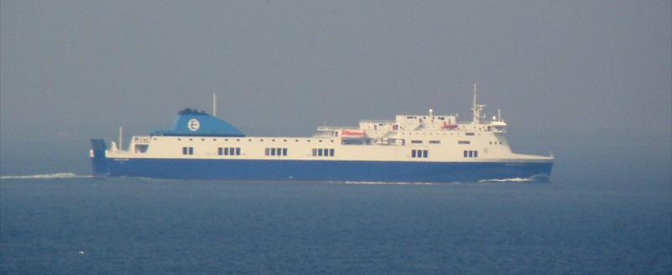 Νorman Αtlantic – Σε εξέλιξη η επιχείρηση διάσωσης – Προτεραιότητα σε γυναίκες και παιδιά