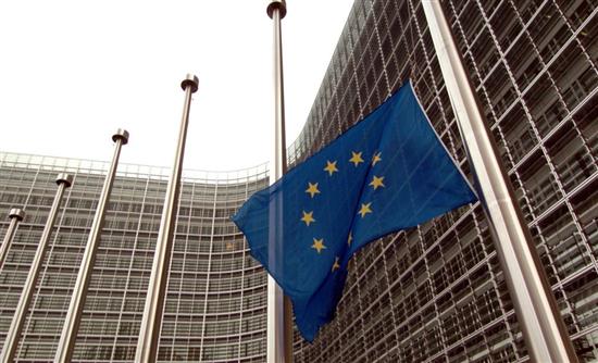 Εγκρίθηκε η δίμηνη παράταση στην Ελλάδα