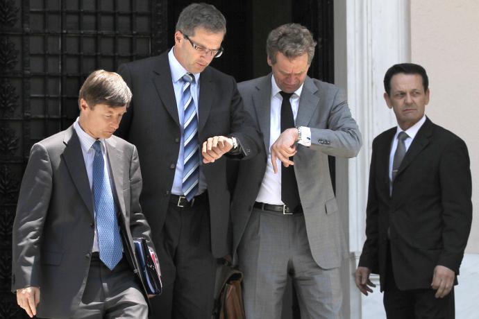 Επιπλέον διευκρινίσεις ζητά η τρόικα