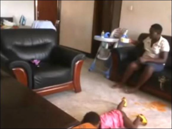 15ετή φυλάκιση αντιμ��τωπίζει η νταντά που χτύπησε το 2χρονο κοριτσάκι