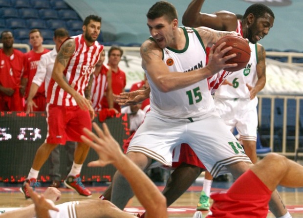 Ντέρμπι πρωτιάς στο ΣΕΦ