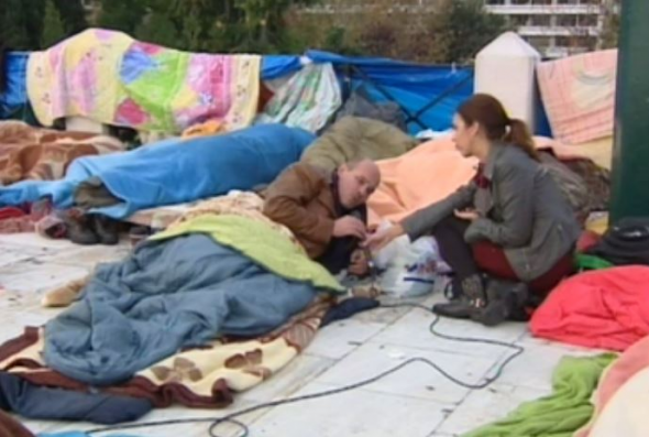 ΦΩΤΟ-Στη βουλή ο απεργός πείνας Μιχελογιαννάκης