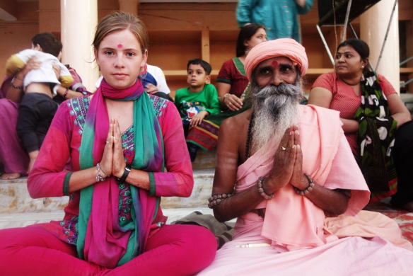 ΦΩΤΟ-Με 5€ την ημέρα κάνει το γύρο του κόσμου