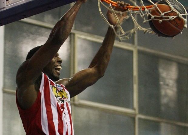 Πέρασε εύκολα από τη Ν. Σμύρνη ο Ολυμπιακός