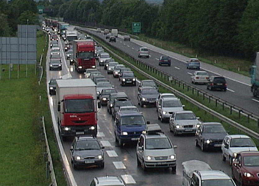 Σλοβενία- Ένας νεκρός και 26 τραυματίες σε καραμπόλα οχημάτων