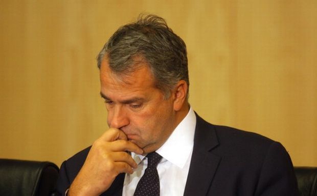 “Πρέπει να ελεγχθούν τα πάντα” λέει ο Βορίδης