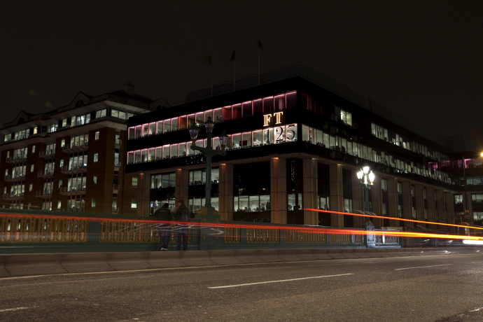 FT: Ο ΣΥΡΙΖΑ τρομάζει τους επενδυτές ομολόγων