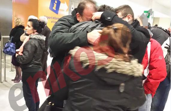 Έφθασαν οι πρώτοι διασωθέντες στο Ελευθέριος Βενιζέλος – ΤΩΡΑ – ΦΩΤΟ