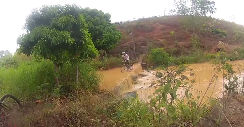 ΒΙΝΤΕΟ-Ο ανισσόρροπος… ποδηλάτης