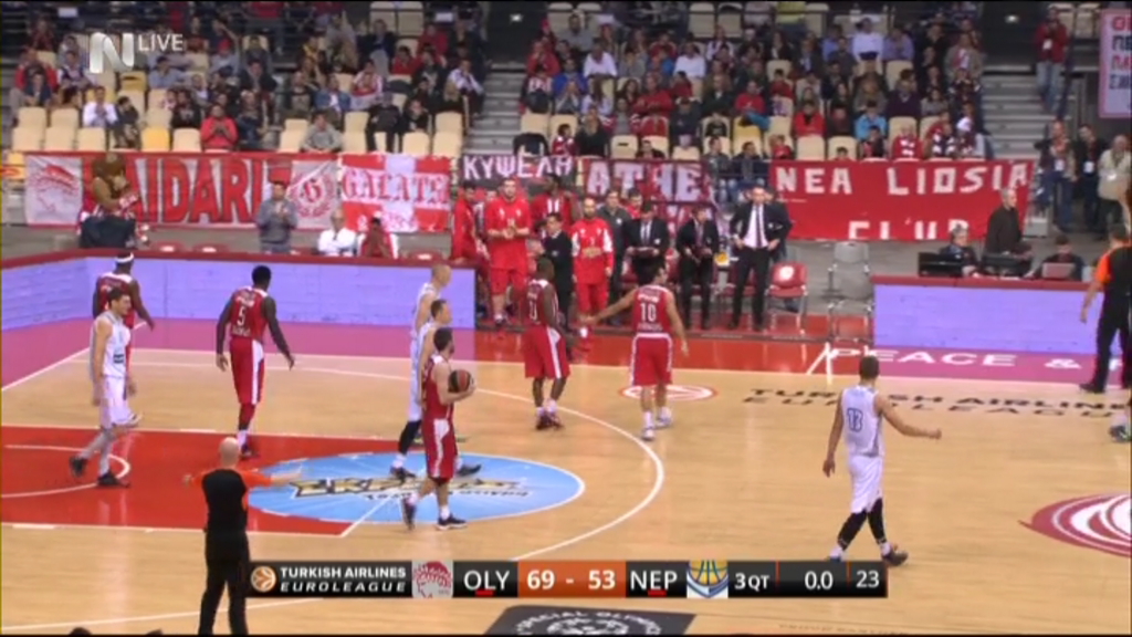 Live: Ολυμπιακός-Νεπτούνας 69-53 (30′)