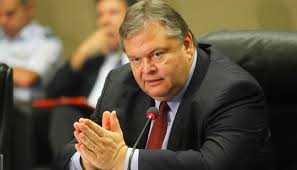 Βενιζέλος: Η λύση πρέπει να δοθεί μέσα από τη συναίνεση