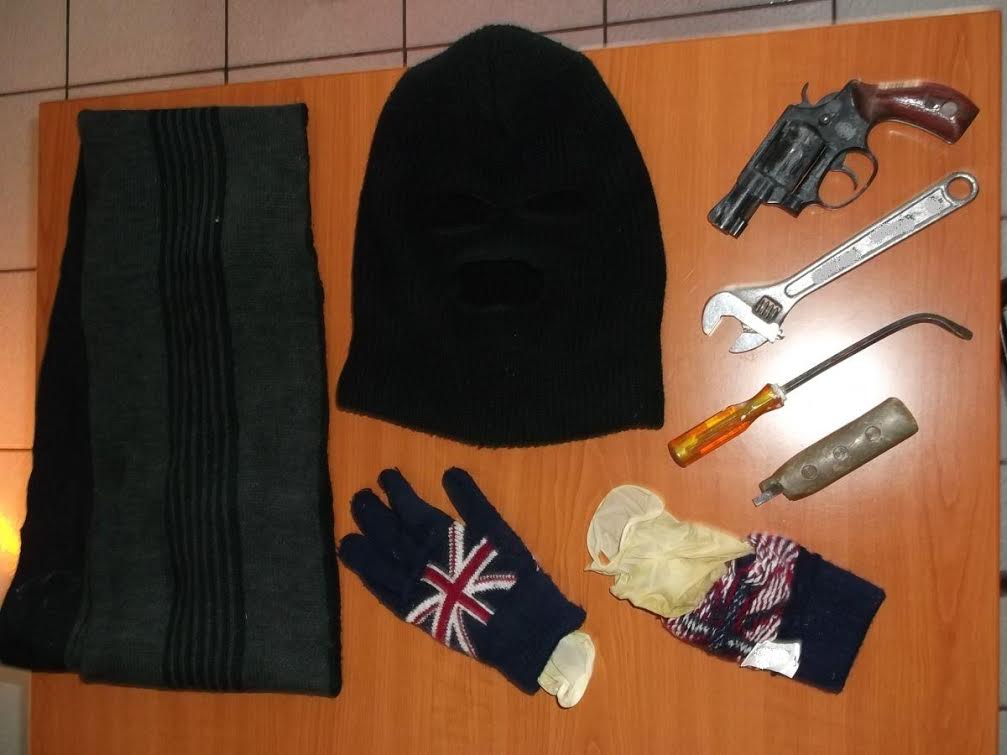 Ο διαρρήκτης μπήκε στο σπίτι της γιαγιάς αστυνομικού και… συνελήφθη