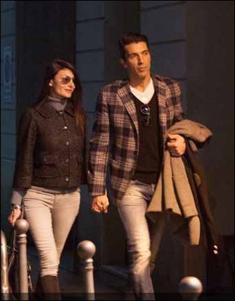 Μια παρουσιάστρια μόνο για τον Μπουφόν- ΦΩΤΟ