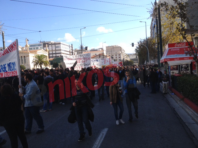 ΦΩΤΟ-ΤΩΡΑ-Κλειστή η Πανεπιστημίου