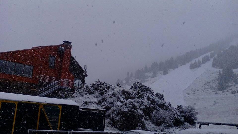 Δείτε που έπεσαν τα πρώτα χιόνια – ΦΩΤΟ