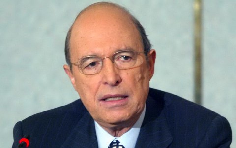 Σημίτης: Μη ρεαλιστική προοπτική οι 180