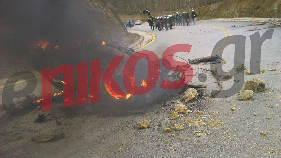 Επεισόδια στις Σκουριές. Διαμαρτυρίες για αλόγιστη χρήση χημικών από τα ΜΑΤ – ΦΩΤΟ