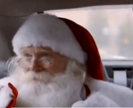 Ξεκίνησε το ταξίδι του ο Άη Βασίλης – ΒΙΝΤΕΟ