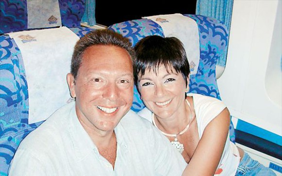 Θύμα τροχαίου η σύζυγος του Στουρνάρα