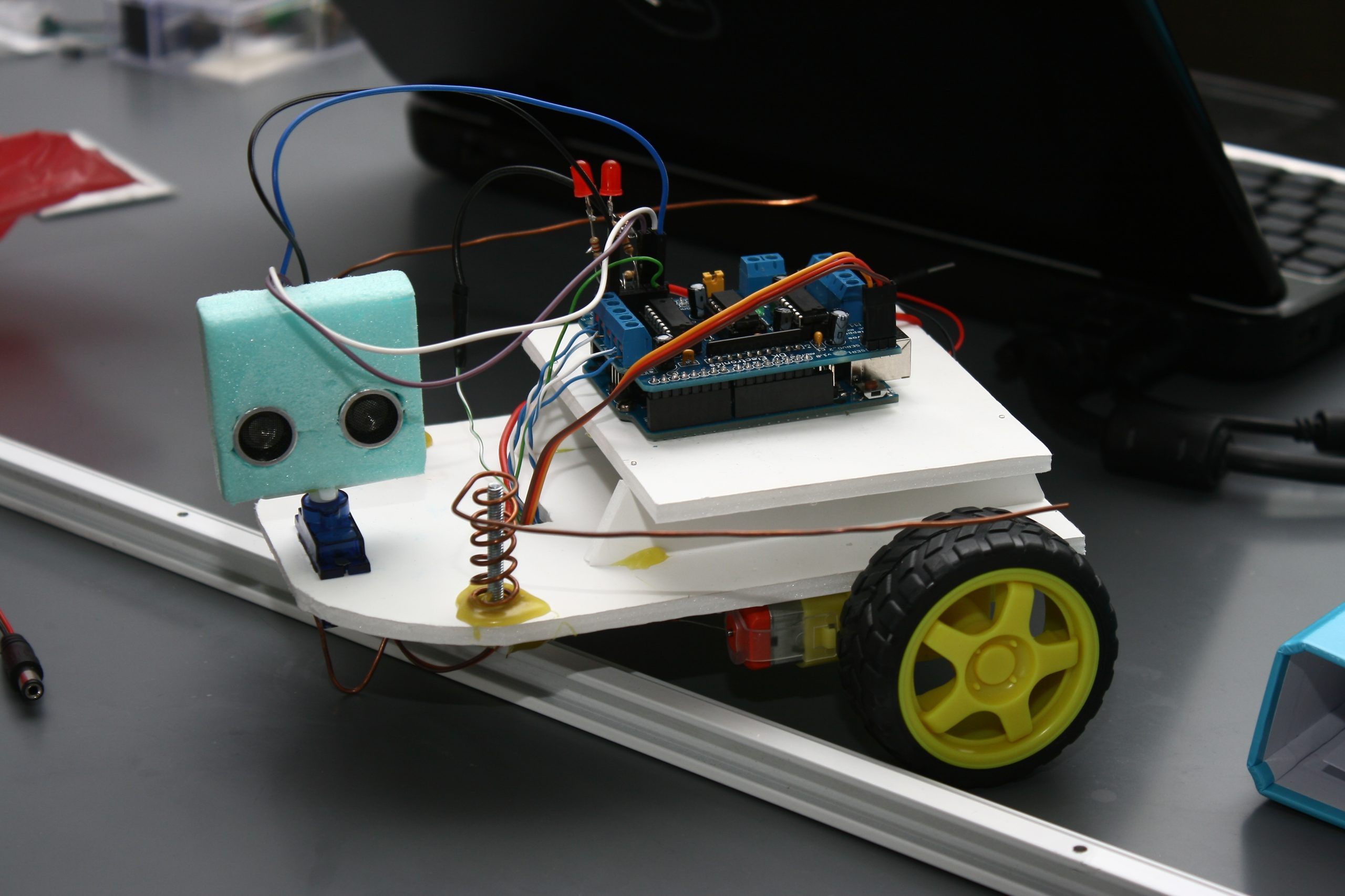 «Ολυμπιονίκες» οι Έλληνες μαθητές στο Σότσι για το «Ρομπότ και Διάστημα»