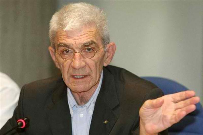 Θεσσαλονίκη- Κόντρα στο δημοτικό συμβούλιο με φόντο τα Χριστούγεννα