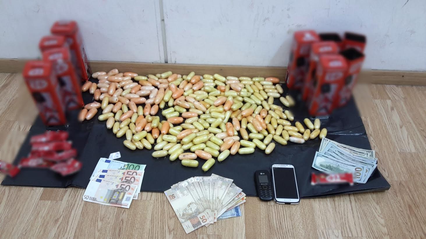 ΦΩΤΟ-Σοκολάτες με γεύση… κοκαϊνης