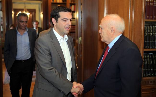 Τηλεφωνική επικοινωνία Τσίπρα με Παπούλια-Βενιζέλο