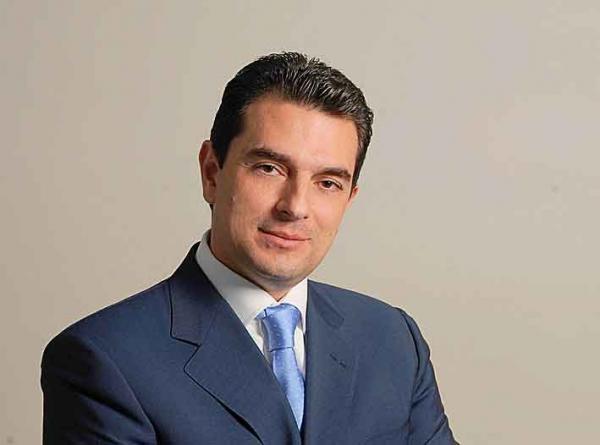 Σκρέκας: Ο ΣΥΡΙΖΑ εκβιάζει