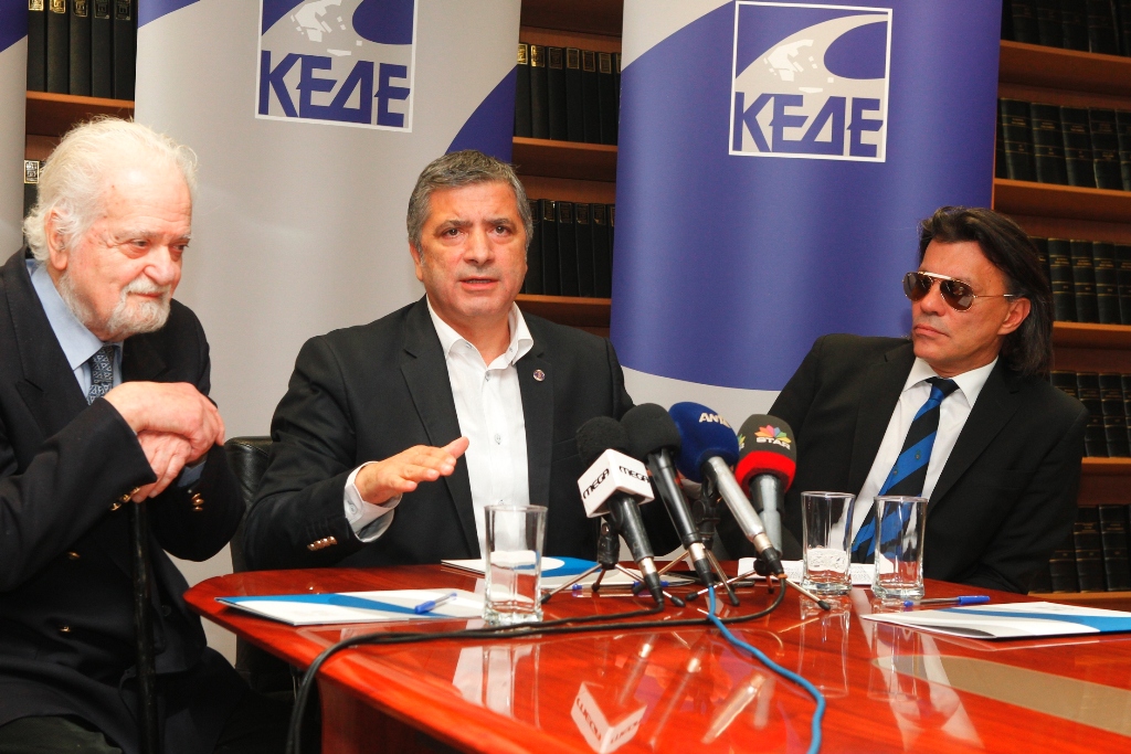 ΦΩΤΟ- Πατούλης και Ψινάκης για τα Γλυπτά