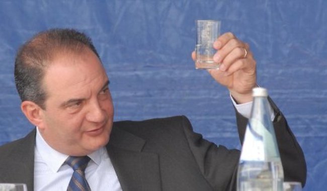 Το δείπνο του Καραμανλή με 40 βουλευτές της ΝΔ-δείτε τις φωτογραφίες