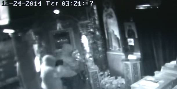 Η διάρρηξη έγινε… προσκύνημα – ΒΙΝΤΕΟ