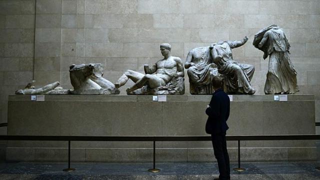 Ένας στους δύο Βρετανούς “ψηφίζει” υπέρ της επιστροφής των Γλυπτών