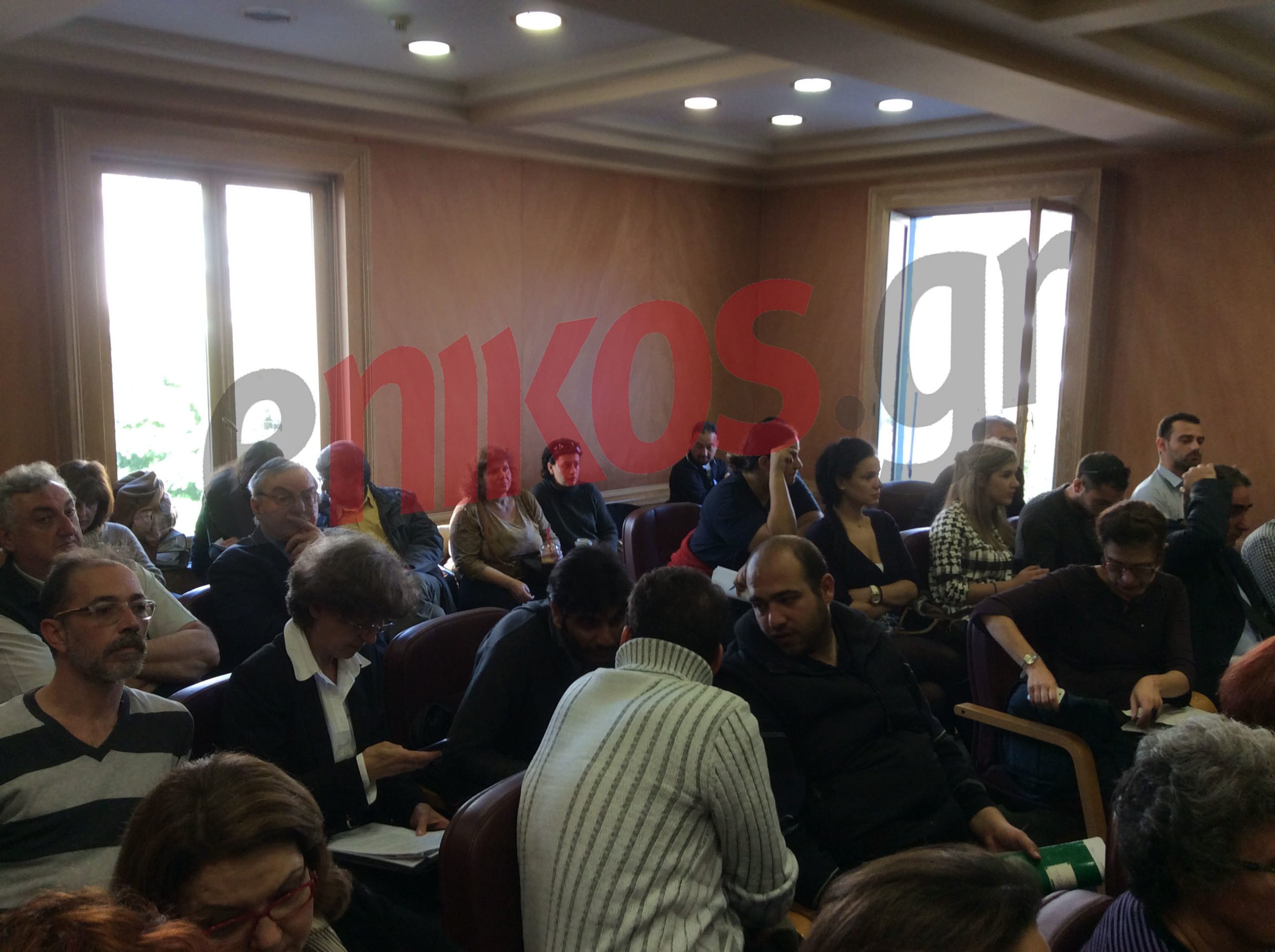 ΒΙΝΤΕΟ-Τι είπαν οι Σύροι μετανάστες στο Δημοτικό Συμβούλιο της Αθήνας
