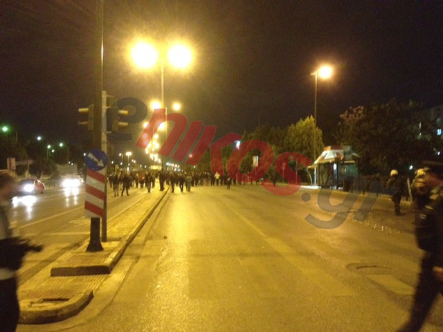 ΤΩΡΑ-ΦΩΤΟ από τη συγκέντρωση για τον Ρωμανό στο “Γεννηματάς”