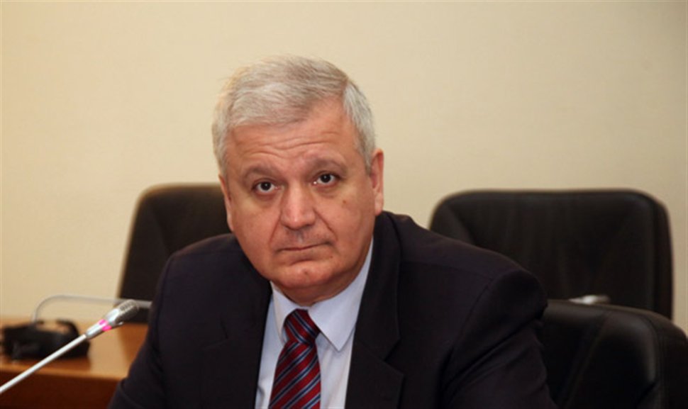 Πρωτόπαπας: Χωρίς πολιτική βάση το κόμμα Παπανδρέου