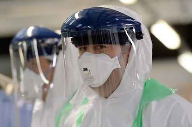 Μεταφέρθηκε σε νοσοκομείο του Λονδίνου η ασθενής με Έμπολα