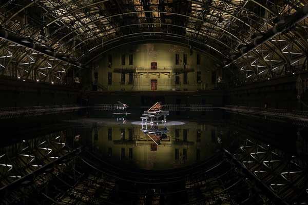 perierga.gr - Δωμάτιο γίνεται... λίμνη υπό τους ήχους της μουσικής!