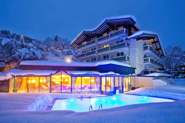 perierga.gr - Πισίνες μες στα χιόνια!