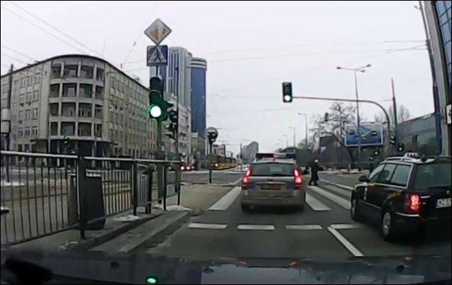 Το βίντεο που έχει προκαλέσει σάλο στην Πολωνία