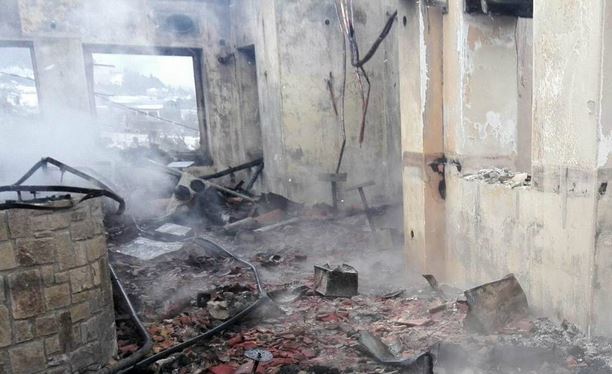 “Στάχτη” έγινε καφετέρια στο Καρπενήσι – ΦΩΤΟ