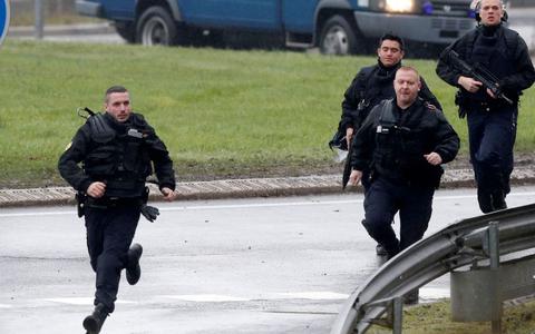 Γαλλία- Εκκενώνονται σχολεία