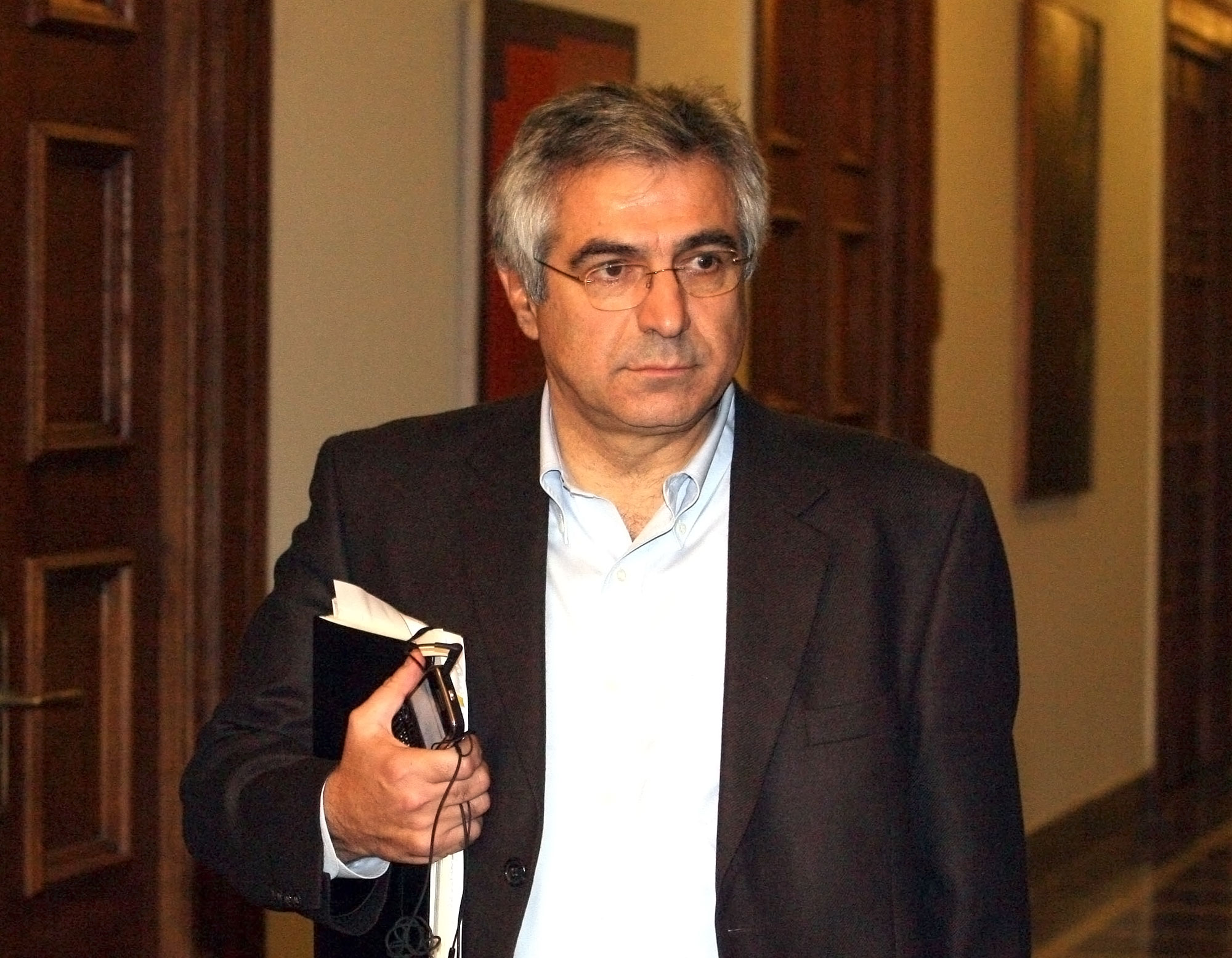 Το κόμμα Παπανδρέου μπορεί να συνεργαστεί με τον ΣΥΡΙΖΑ, λέει ο Καρχιμάκης