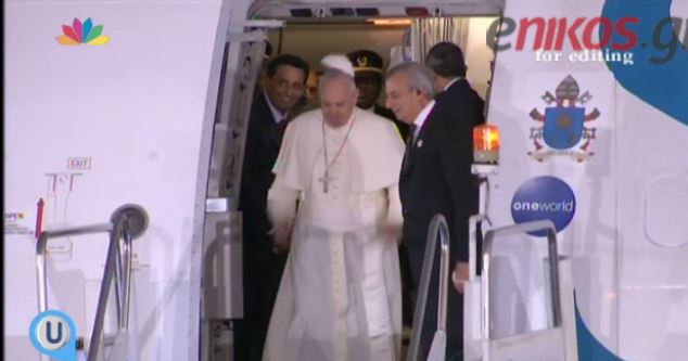 Ψύχραιμος ο Πάπας στο «ατύχημα» – ΒΙΝΤΕΟ