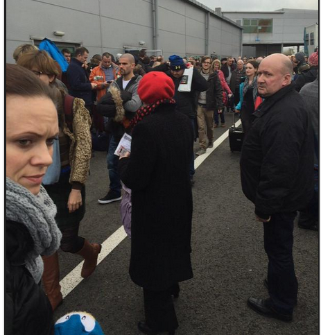 Εκκενώθηκε το αεροδρόμιο Luton του Λονδίνου